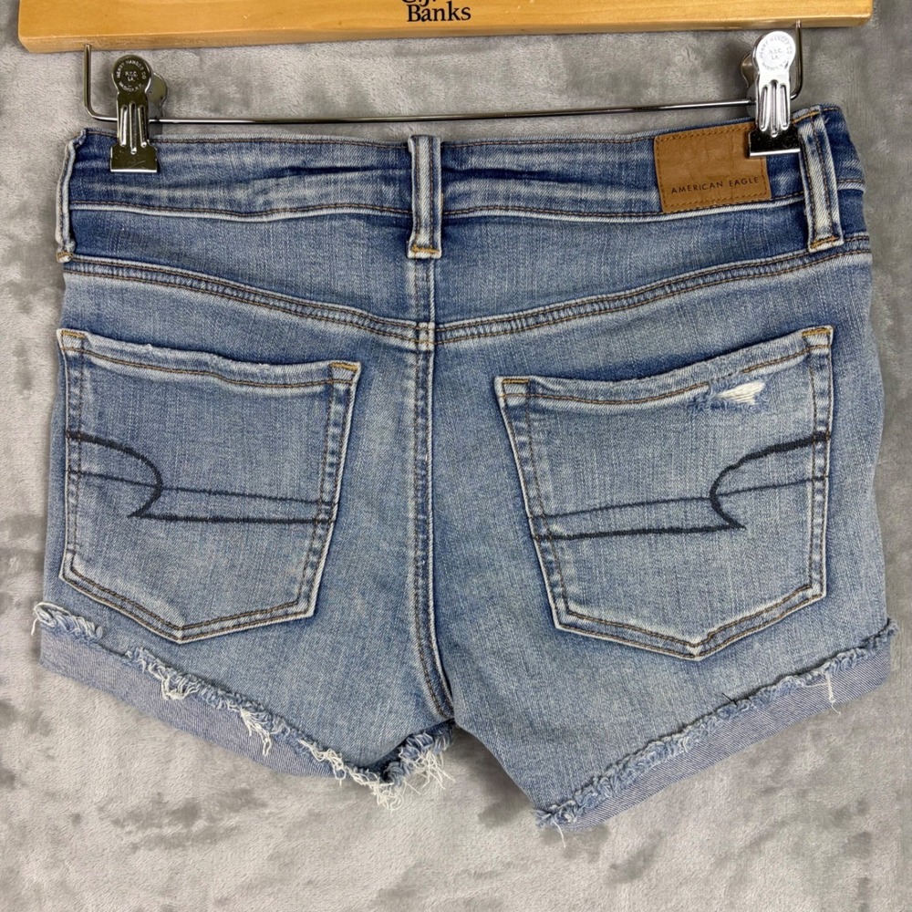 American Eagle Midi Jeans Shorts Size 2 Distressed Lace Blue Denim Boho Feminine - Picture 2 of 10